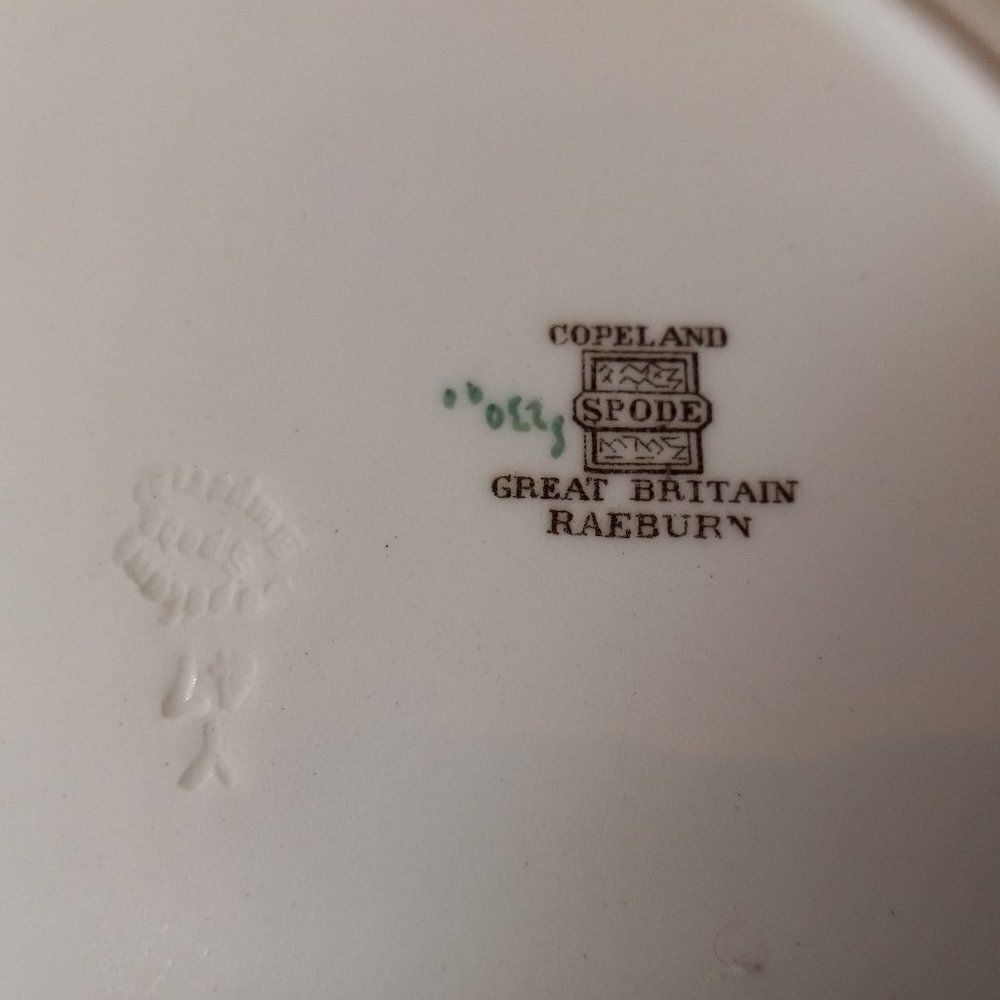 Copeland, Spode Plate Cottagecore Kitsch Floral - Picture 4 of 4